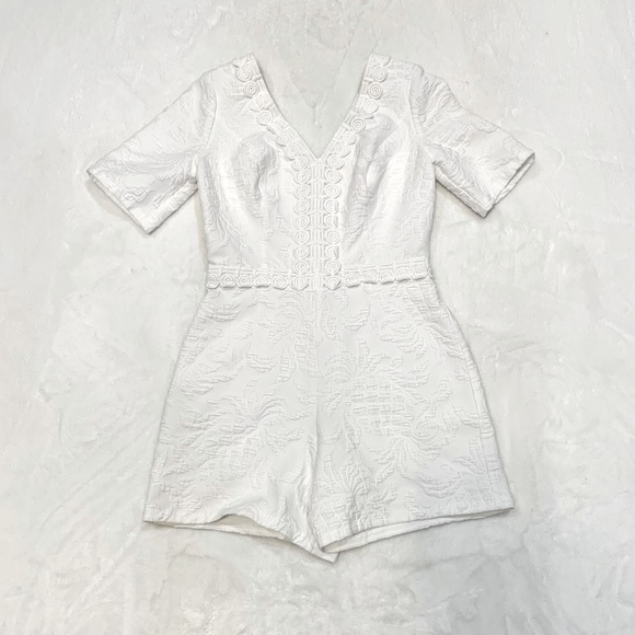 Lilly Pulitzer White Zina Stretch Romper Pineapple Size 0 - Picture 2 of 10